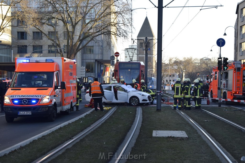 VU PKW Strab Koeln Mitte Pipinenstr Hohestr P023.JPG - Miklos Laubert